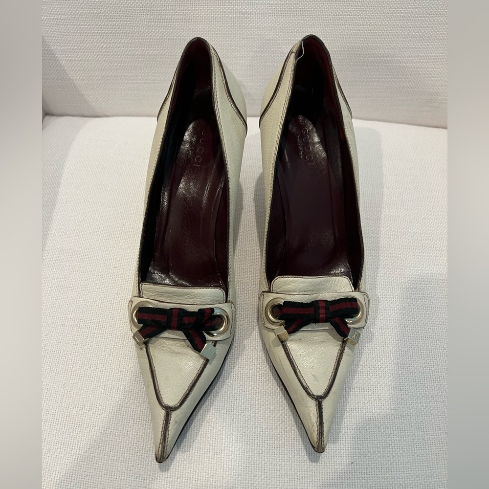 Vintage Gucci pumps